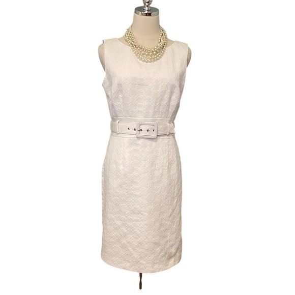 Banana Republic Dresses & Skirts - Banana Republic White Sleeveless Lace Midi Dress with Belt